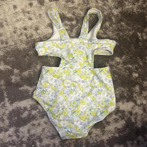 Oskosh B’Gosh Girls One-Piece Green, White, Light Blue Floral Pattern Size 5 - Picture 1 of 3